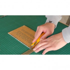 T009-086 (HOOK KNIFE ) P-11 KDS PLASTIC CUTTER UTILITY KNIFE & BLADE