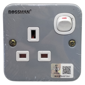 BOSSMAN METAL-CLAD SWITCH SOCKET - SINGLE 13A 1GANG (BSM-131)